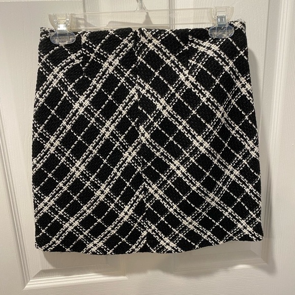 Tweed Mini Skirt - Picture 2 of 5